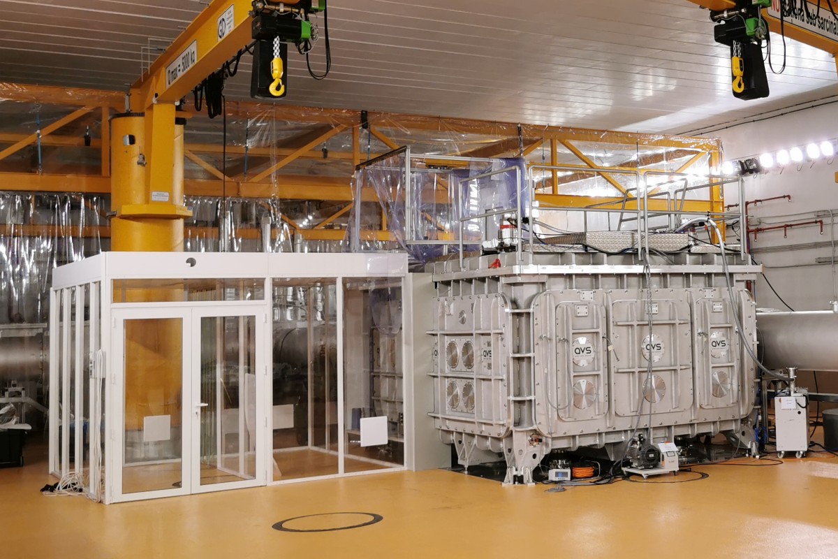 Overview of E1 chamber and Cleanroom